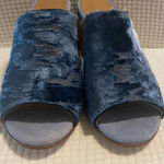 Vero Cuoio  Navy Velvet Mules Photo 0