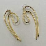 Stella & Dot gold tone Holland earrings Photo 3