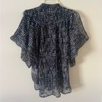 Badgley Mischka  NWT printed blouse in size XS Photo 8