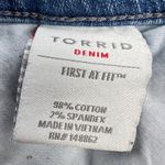 Torrid Crop Skinny Vintage Stretch Mid Rise Jeans Cruise Control Wash Size 18 Photo 2