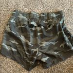 Athleta Green Athletic Shorts Lightweight Elastic Waist Photo 3