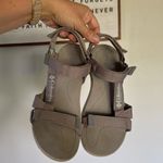 Columbia Hiking Sandals Photo 0