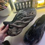 Yeezy foam runners Photo 3