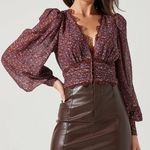 ASTR  • Zanna Floral Lace Trim Long Sleeve Top blouse brown ditsy cropped Photo 0