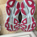 Hoka  Bondi 8 Photo 4