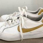 Nike  Court Royals AC Women White/Metallic Gold Size 7 Photo 4