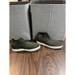 AQUA ‎ olive green shoes 7.5 Photo 3