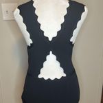 ALC Frank A.L.C. Aldridge Cutout Bodycon Scalloped Knit Dress New Size Medium Photo 7