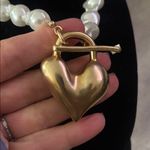 Piper . K VIRAL 21" NECKLACE WITH PEARLS AND A HEART IN MATTE GOLD Photo 7