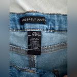 Sincerely Jules Cut Photo 2