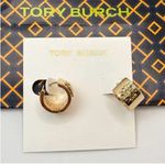 Tory Burch Authentic Britten Huggie Earring , In Tory Gold. Photo 5