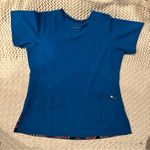 Vera Bradley  WOMENS SCRUB T SHIRT SMALL BLUE Photo 0