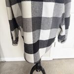 RDI Shacket - Black & White Plaid Size Medium Photo 6
