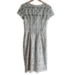 David Meister  Lace Overlay Sheath Cocktail Dress‎ in Metallic Silver Geo, Size 6 Photo 8