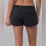 Lululemon  Speed Short (Perforated 2.5")- Black- Size 8 Photo 1