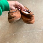 Makalu  Women's Brown Suede Loafers with Bow Photo 4