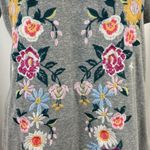 Umgee Gray T-Shirt Dress with Embroidered Multicolored Flowers Size Small Photo 7