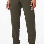 Lululemon  On The Fly Jogger size 4 workout yoga‎ athleisure outdoors hiking Photo 0