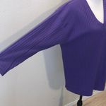 Purple ribbed knit casual v Photo 2