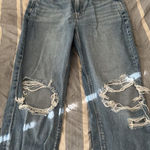 American Eagle  Strigid Mom Jeans Ripped Distressed Photo 0