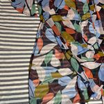 Do Everything In Love Multicolor Leaf Pattern Cover Photo 2