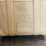 Marc Jacobs  The Tote Bag Leather Photo 2