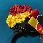 Disney ’s Classic Mickey Mouse Themed Minnie Ears Photo 2