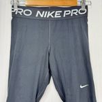 Nike Pro Mid-Rise Black Crop Capri Leggings Mesh-Panel Women Size Medium Dri-Fit Photo 1