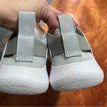 Under Armour New UA Run Play Sneakers gray white pink size 7.5 pull on shoes Photo 5