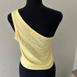 Double Zero Yellow ribbed one shoulder crop top Photo 1