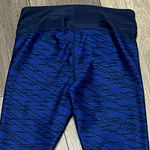 Under Armour  HeatGear Crop Legging Sporty Athleisure Womens XS Outdoor Hiking Photo 5