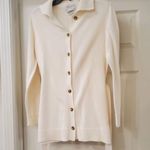 Jaclyn Smith long sleeve sweater is a size Small. Photo 0