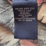 Havana Jack’s Cafe Hawaiian Floral Button Photo 6