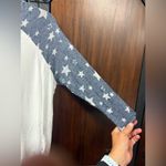 Women's Michael Lauren Star Print Raglan Sleeve Top! Women’s Medium! White Photo 1