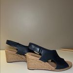 Clarks  Lafley Rosen Wedge Sandals in Navy  Leather Slingback Sandals Size 8.5 Photo 3