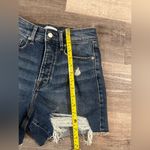 Good American  Bombshell Shorts in Indigo062 Photo 6