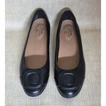 Clarks Women's Size 7 Un Blush Cove Black Leather Ballet Flat Buckle Toe Comfort Photo 1