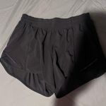 Lululemon Hotty Hot Short 2.5” Photo 0