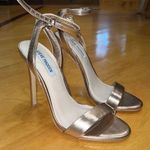 Steve Madden Gold Heels Photo 1