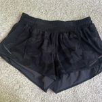 Lululemon Hotty Hot Short 2.5” Photo 0