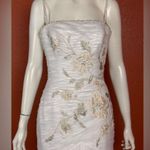 Ennzoani Ariel Elegant White Strapless Gown with Floral Embroidery Size 4 Photo 10