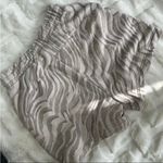 Sweaty Betty  London Essentials Cotton Bermuda Zebra Print Shorts Women’s X-Small Photo 2