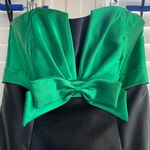 Jessica McClintock ā
Vintage for Gunne Sax Dress - Black/Green ā
Photo 1