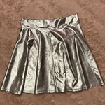 Silver metallic skirt Photo 6