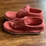 Minnetonka ‎ perforated leather fringe booties size 6.5 Photo 3