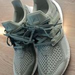 Adidas Ultraboosts Photo 2