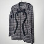 Lululemon  In Stride jacket in a black and grey striped/heathered pattern size 6 Photo 2
