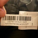 Quince Women’s Medium Performance Tech Wide Leg Pants in Olive Crop Length Green Photo 6