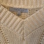 LUXE Oatmeal cable knit sweater Photo 4