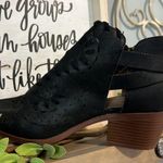 Qupid Western Black Embroidered Cut out Chunky Heel Shoe Boutique Womens 7 Photo 9